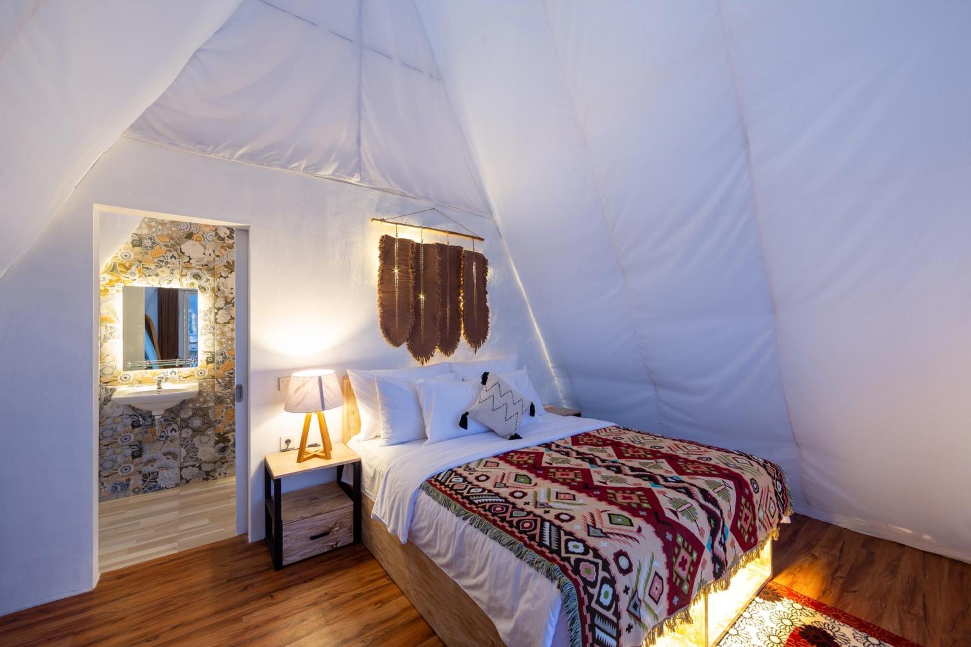 The Dewi Kintamani Luxury Glamping And Natural Hotspring Экстерьер фото
